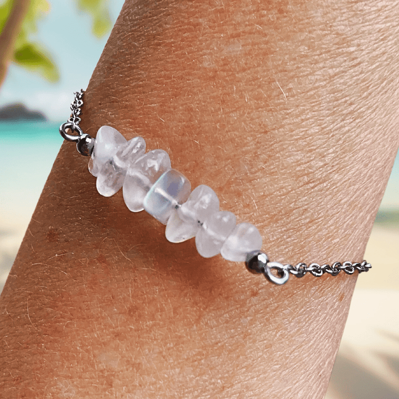 Healing moonstone bracelet for emotional balance and spiritual insight