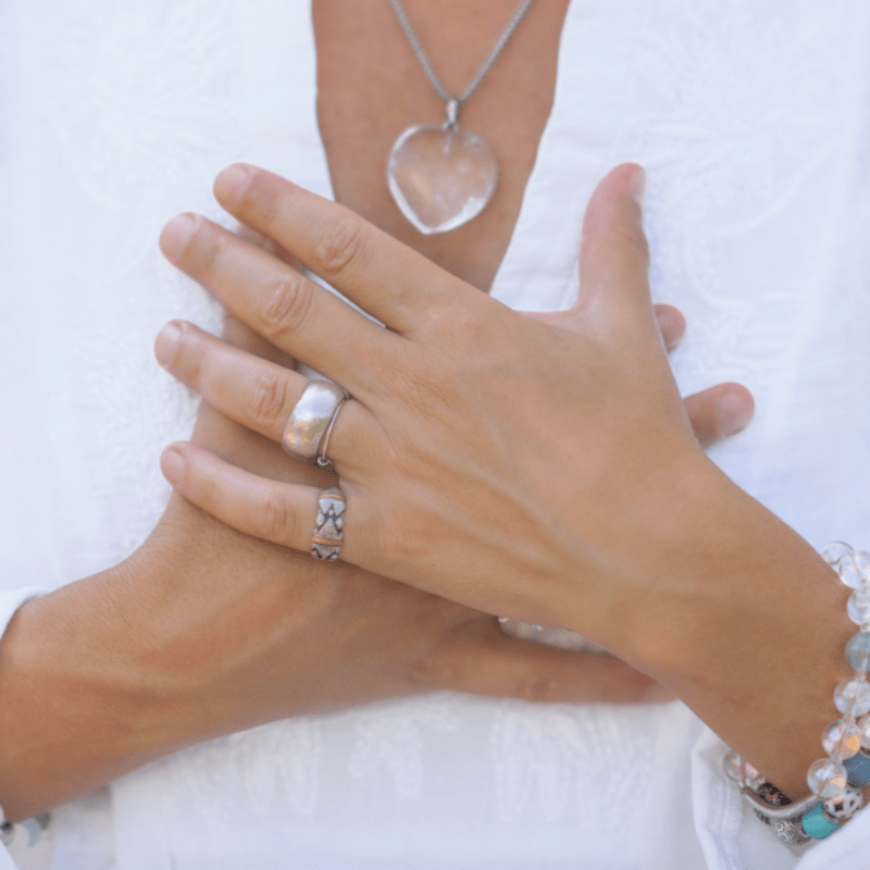 Intuitive reiki healing session for psychic insight and energy healing